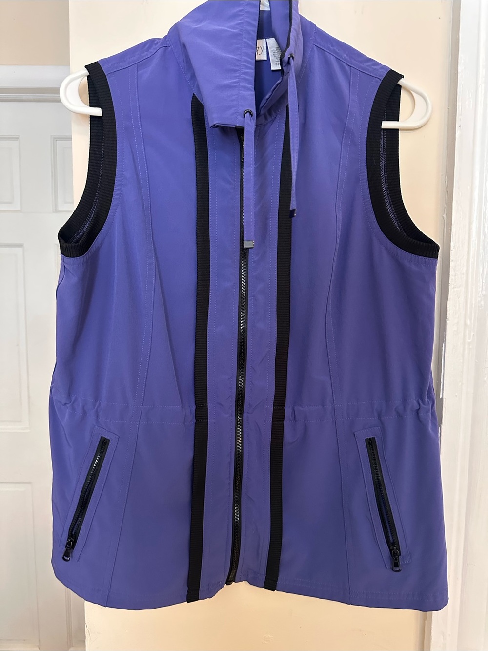 Zenergy by Chico’s Purple Sleeveless Zip Front Vest Black Trim Size 1 Small